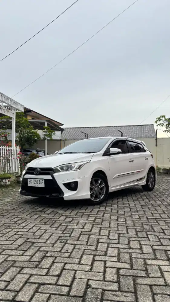 Toyota Yaris 1.5 S TRD Matic 2014