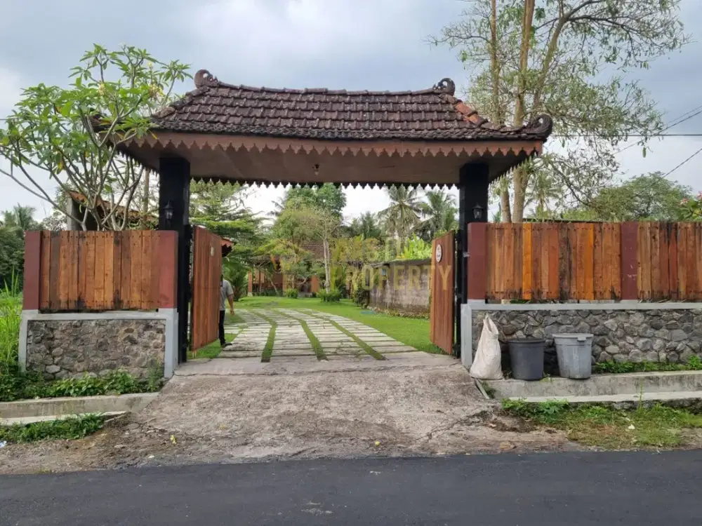 VILLA CANTIK TANAH LUAS DIJUAL MURAH DI PAKEM