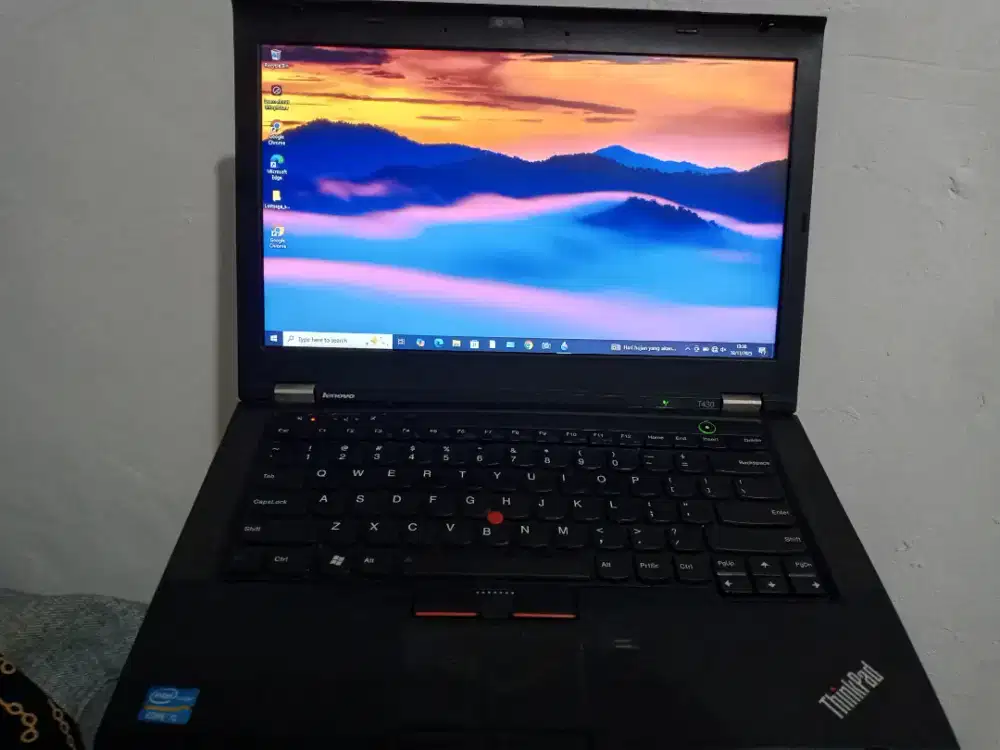 Laptop lenovo thinkpad intel i5 ssd ngebut