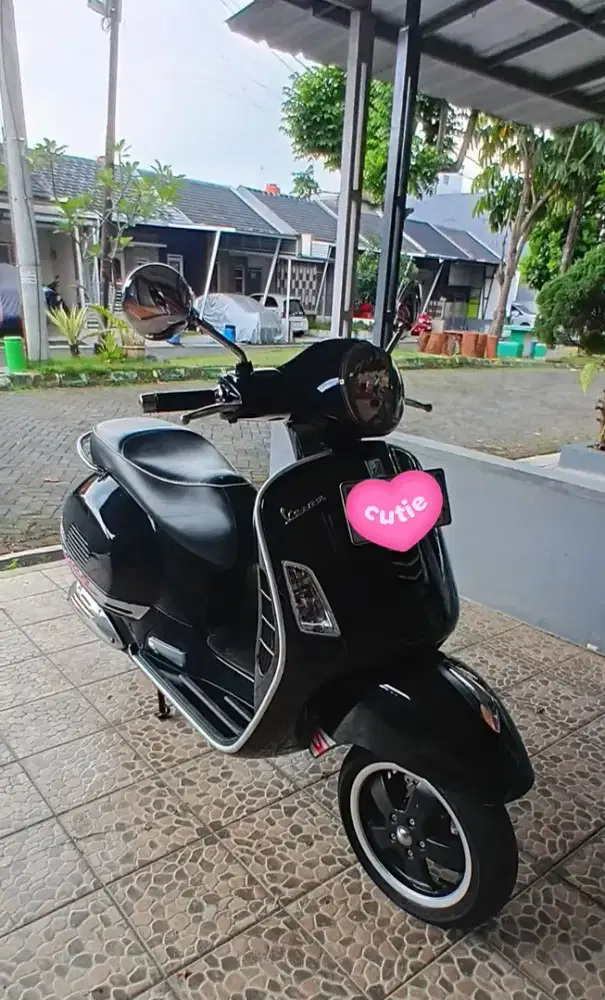 Bismillah jual cepat vespa gts 3v 150