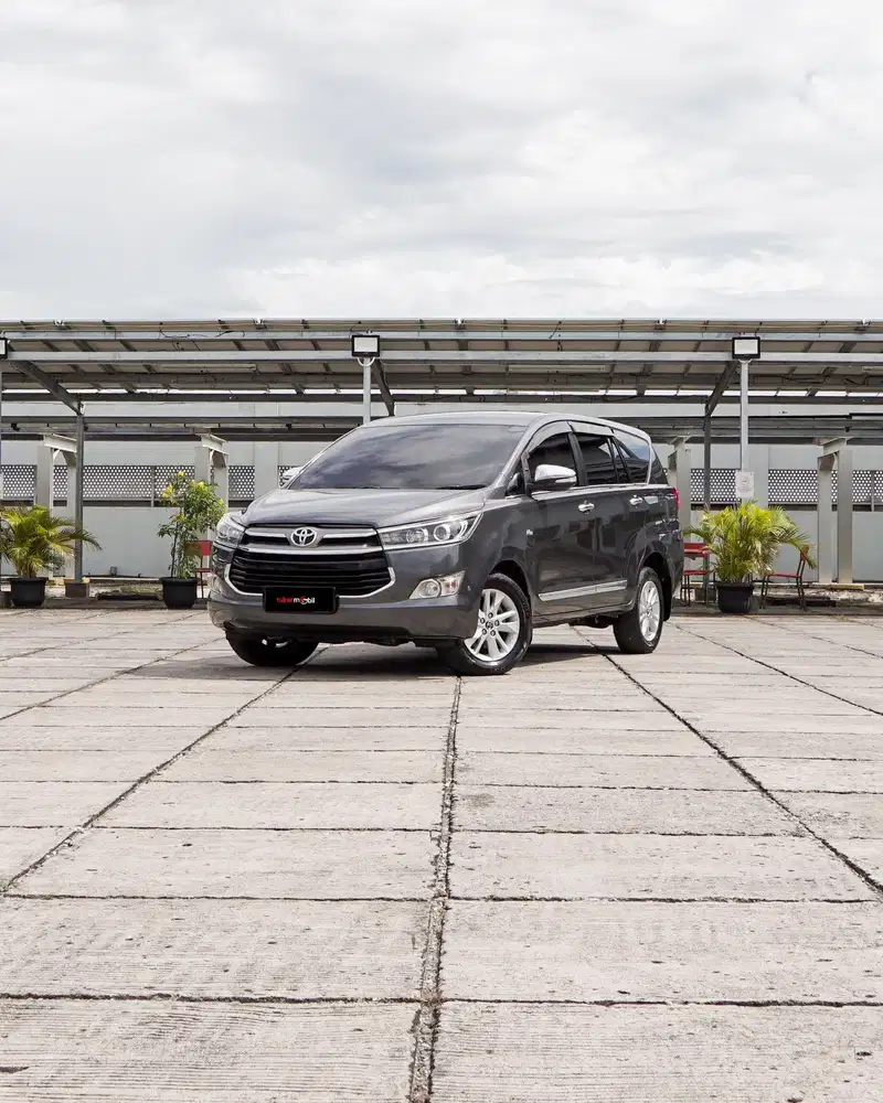 TOYOTA INNOVA 2.0 Q AT 2016