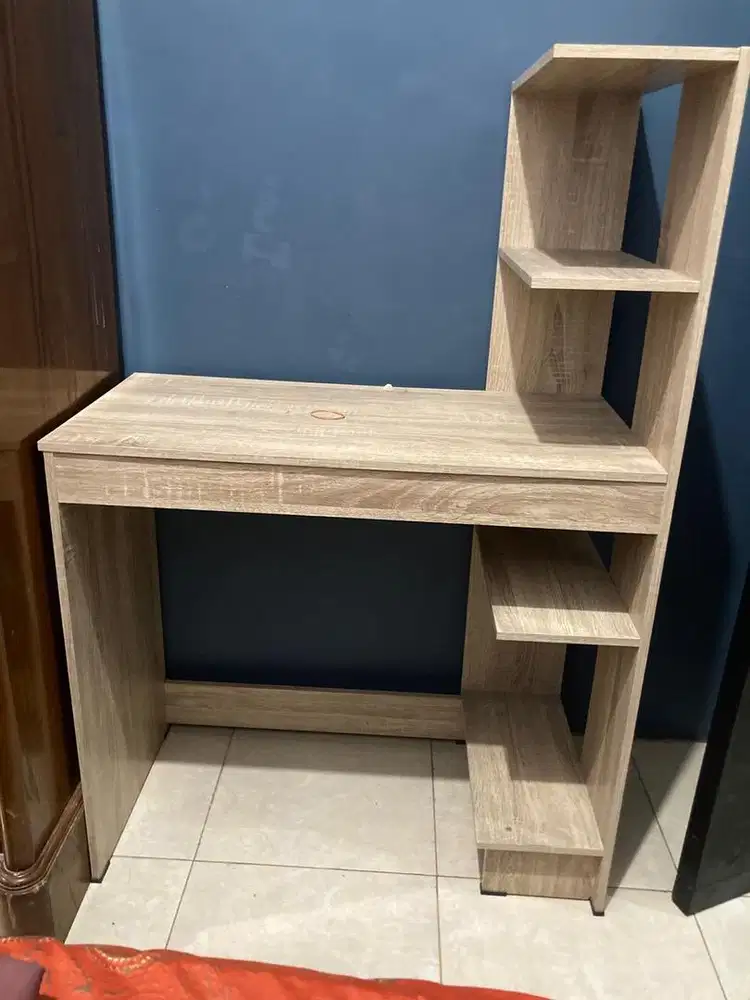 Meja kantor pribadi 80