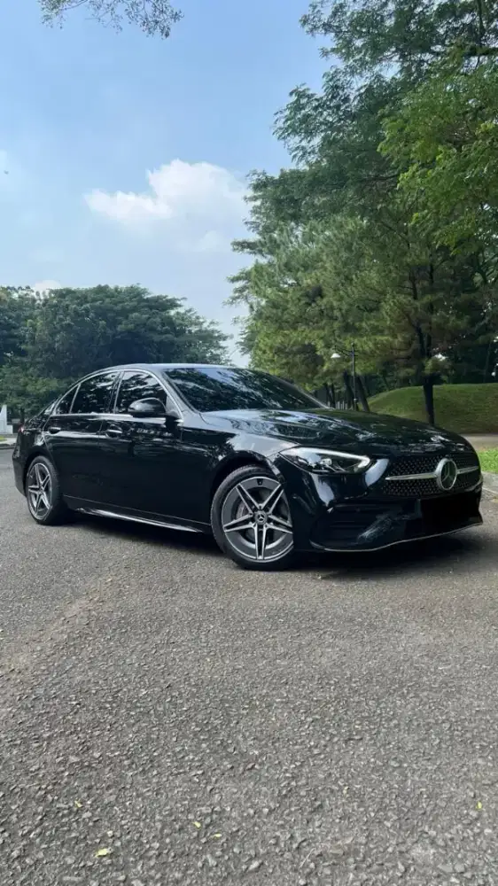 Mercedes Benz C300 AMG Line Thn 2024 KM 6rb!