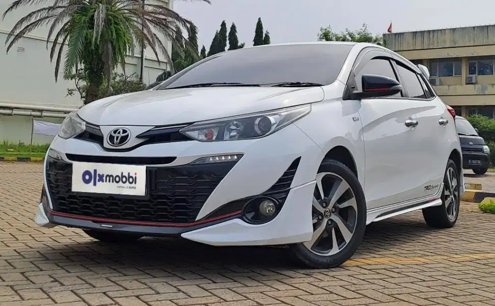 TDP 8,JT Toyota Yaris 1.5 TRD Sportivo Bensin-AT Putih 2019