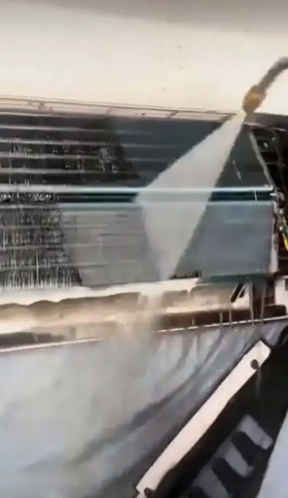 SERVICE AC PERBAIKAN DAN MAINTENANCE