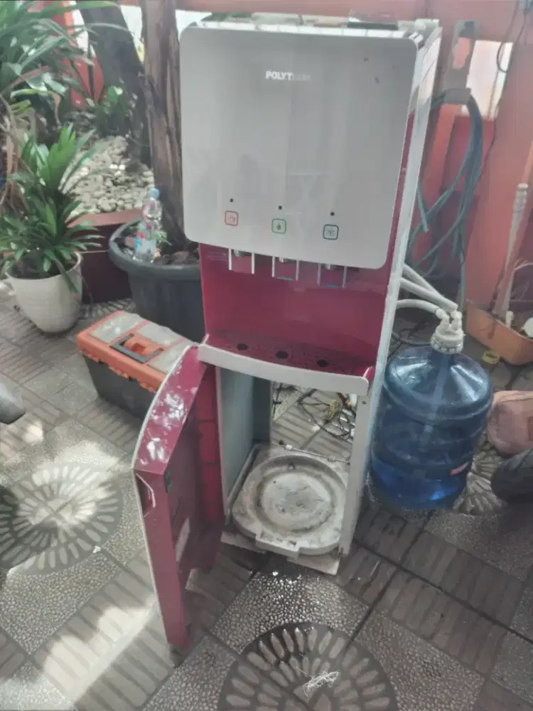 Service  dispenser, water heater, kulkas, mesin cuci, kompor gas, Ac