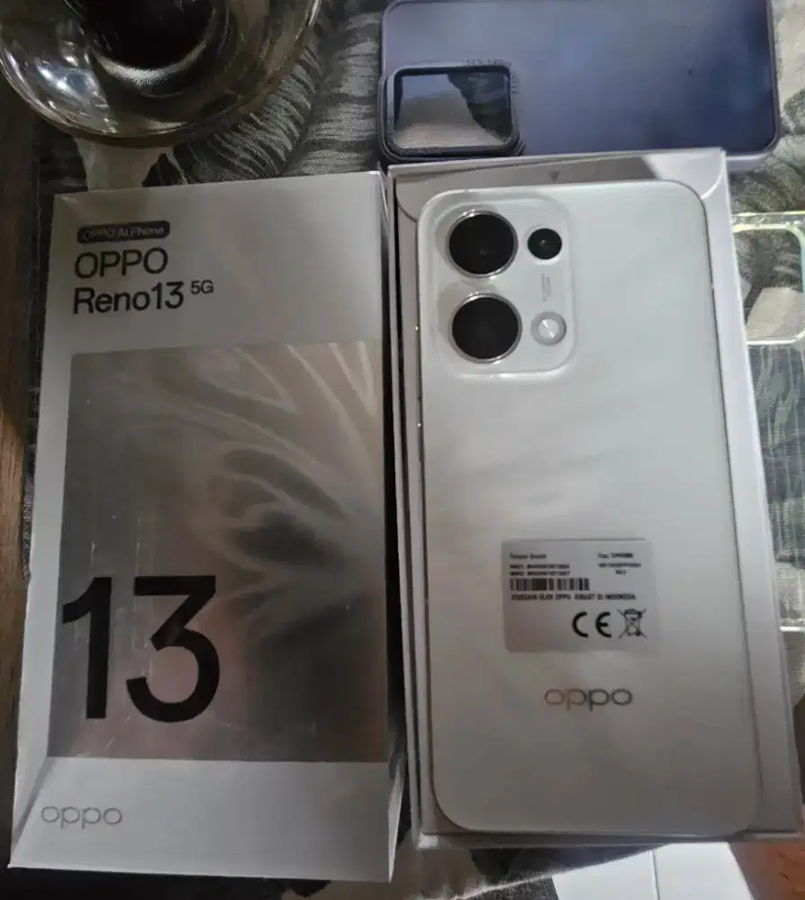 OPPO RENO 13 5G
