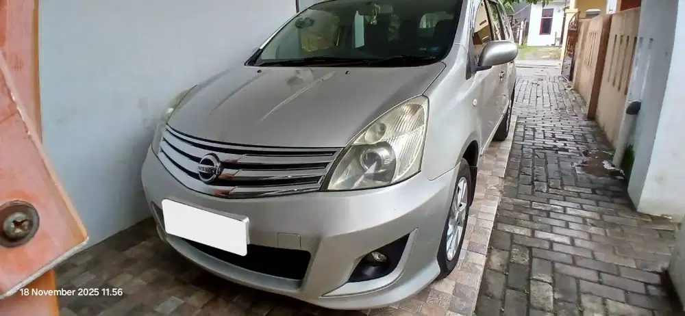 Jual Mobil Grand Livina 1.5 XV Matic  2013