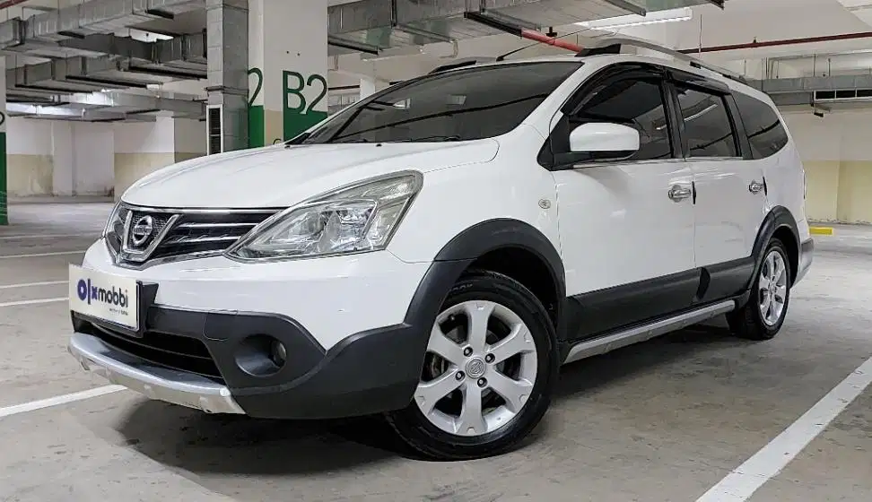 TDP 5,JT Nissan Grand livina 1.5 X-Gear Bensin-AT Putih 2015