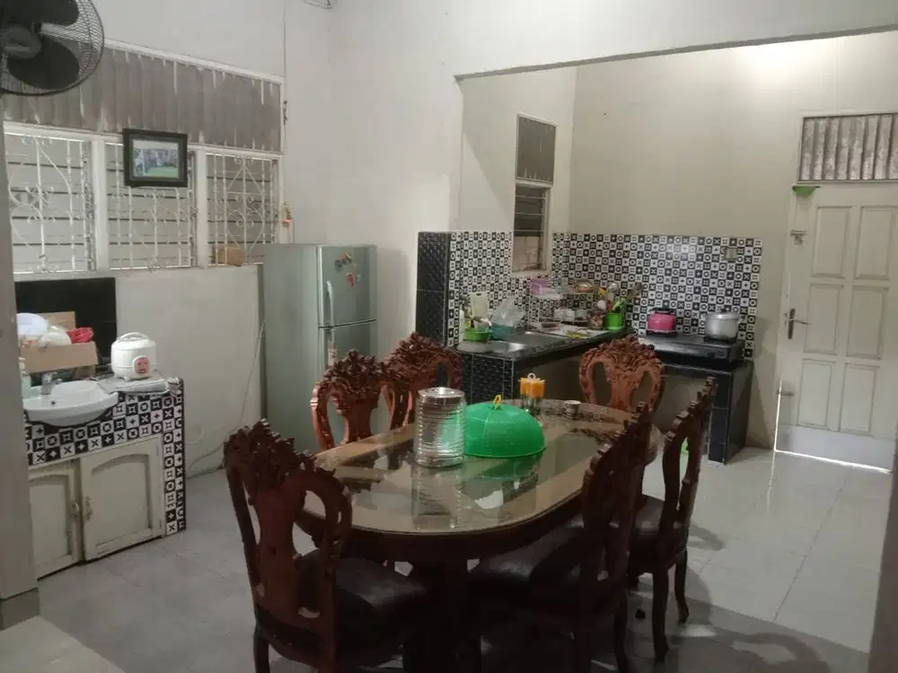 Meja Makan Jati Ukir