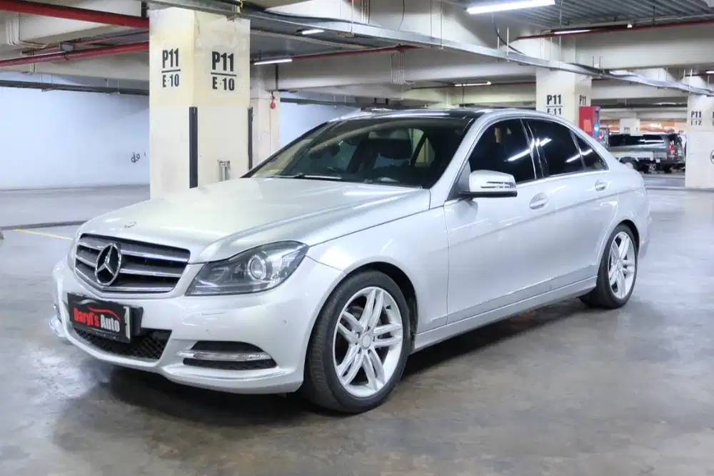 2012 Mercedes benz C300 avantgarde Panoramic tdp 5jt