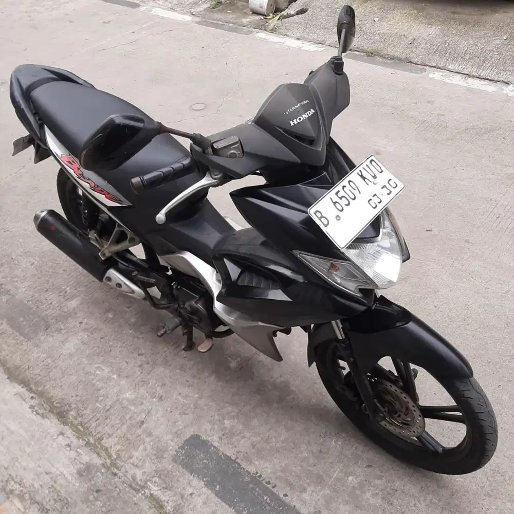 Honda Blade 2010 CW  ss lengkap mesin bagus pajak hidup Bekasi Kota