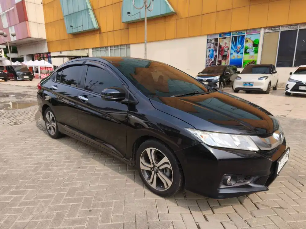 Honda City 2015 RS Hitam Metalik Matic AT
