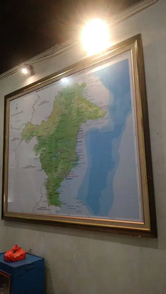 FRAME UNTUK LUKISAN, PETA DLL 137 X 168