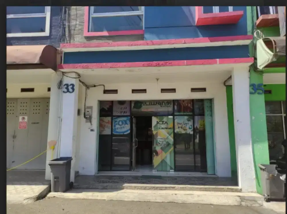 Take over usaha apotek