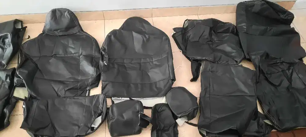 Cover jok Sigra 2023