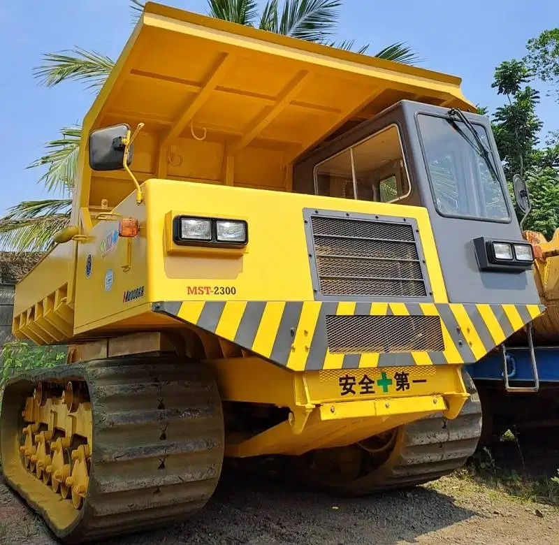 Dijual Rubber Crawler Carrier Truck Morooka MST2300