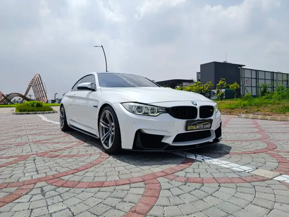 LOW ODO TAX ON VERY RARE GOOD CONDITIONS BMW M4 F82 3.0 AT NIK 2014