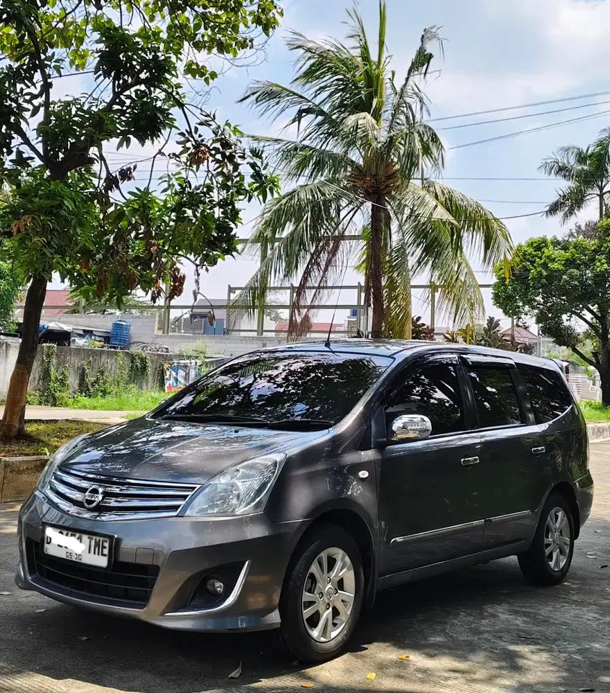 Nissan Grand livina 2013 Bensin