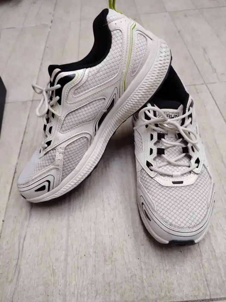 sepatu skechers Gorun uk.44