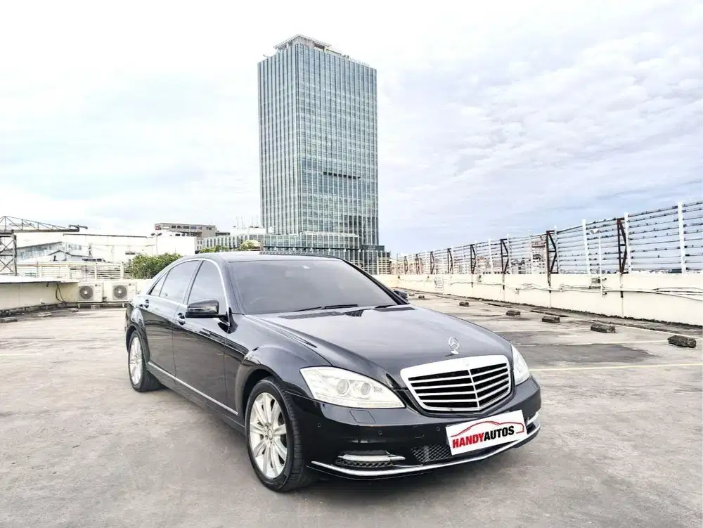 Mercedes Benz S300L Solitaire Facelift Tahun 2009 Automatic Hitam
