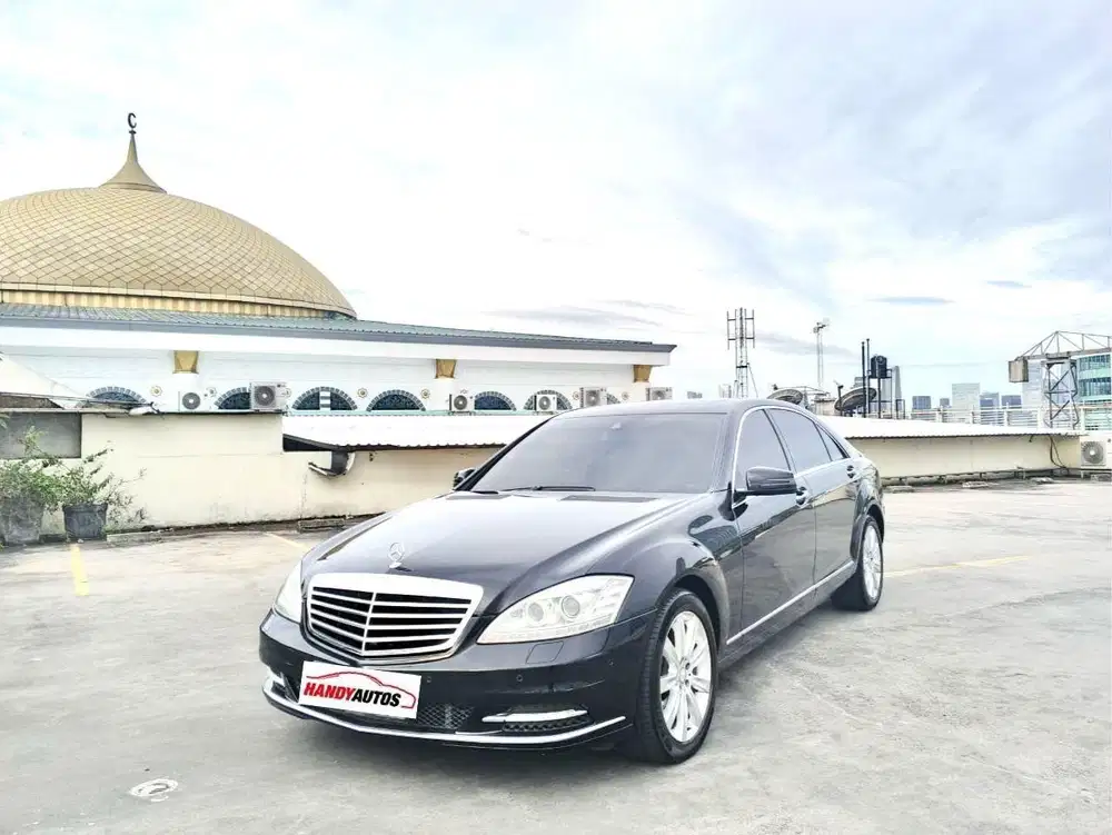 Mercedes Benz S300L Solitaire Facelift Tahun 2009 Automatic Hitam