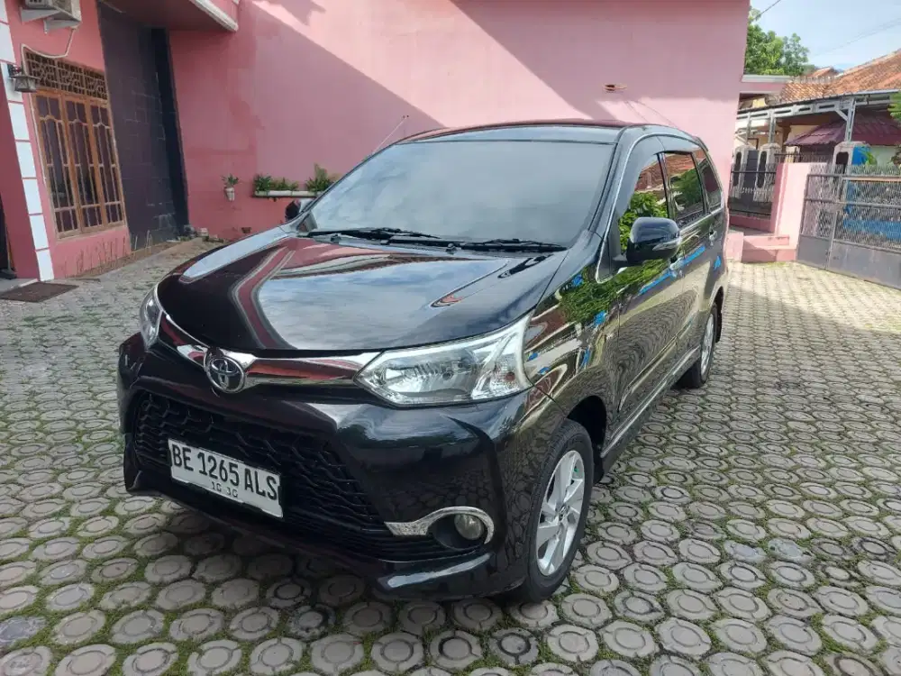 Toyota avanza veloz