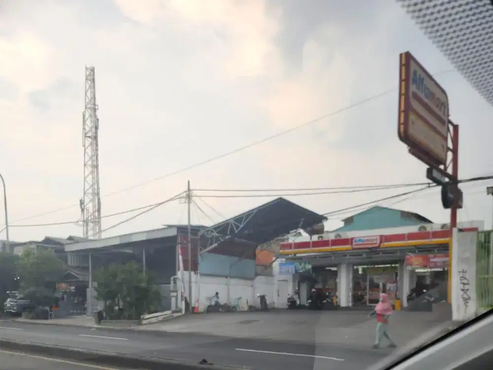 Dijual Tempat Usaha Kondisi Bagus Di Pinggir Jl.Sultan Agung Kranji, Lokasi Ramai