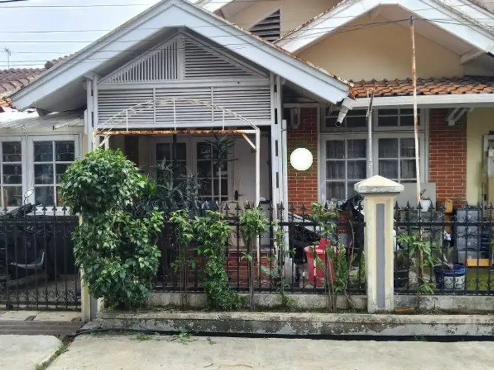 DIJUAL Rumah MURAH HITUNG TANAH di pratista ANTAPANI Akses Jalan mudah ke ARCAMANIK Bandung Timur