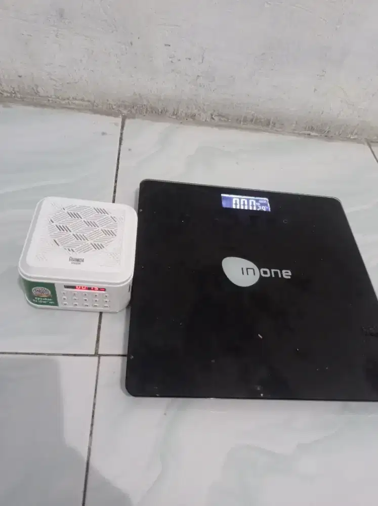 Timbangan digital dan speker murottal maaih baru