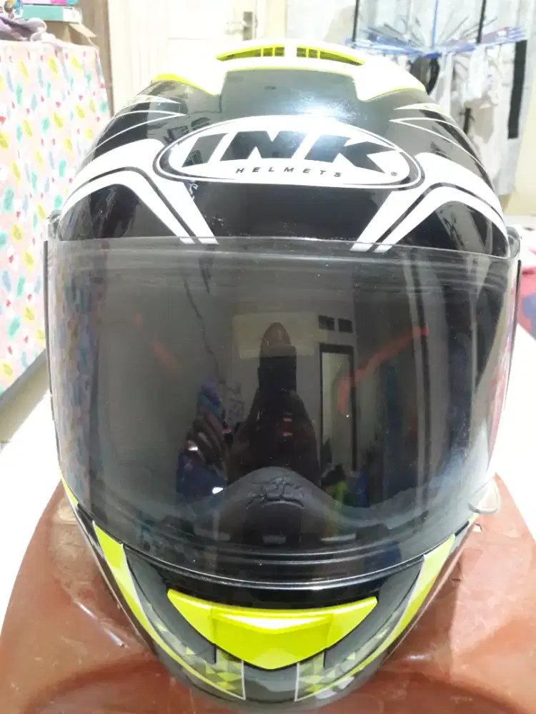 Helm INK CL MAX Hitam Hijau Stabilo