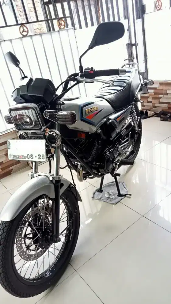 Yamaha rx king silver milenium 2001