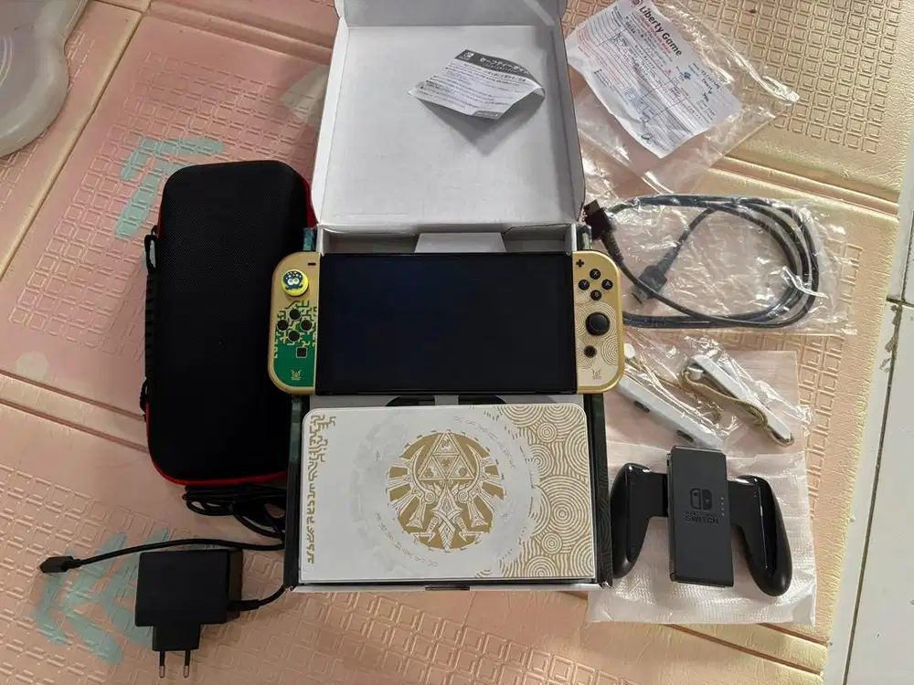 Nintendo Switch Oled The Legend of Zelda Tears of The Kindgom Version
