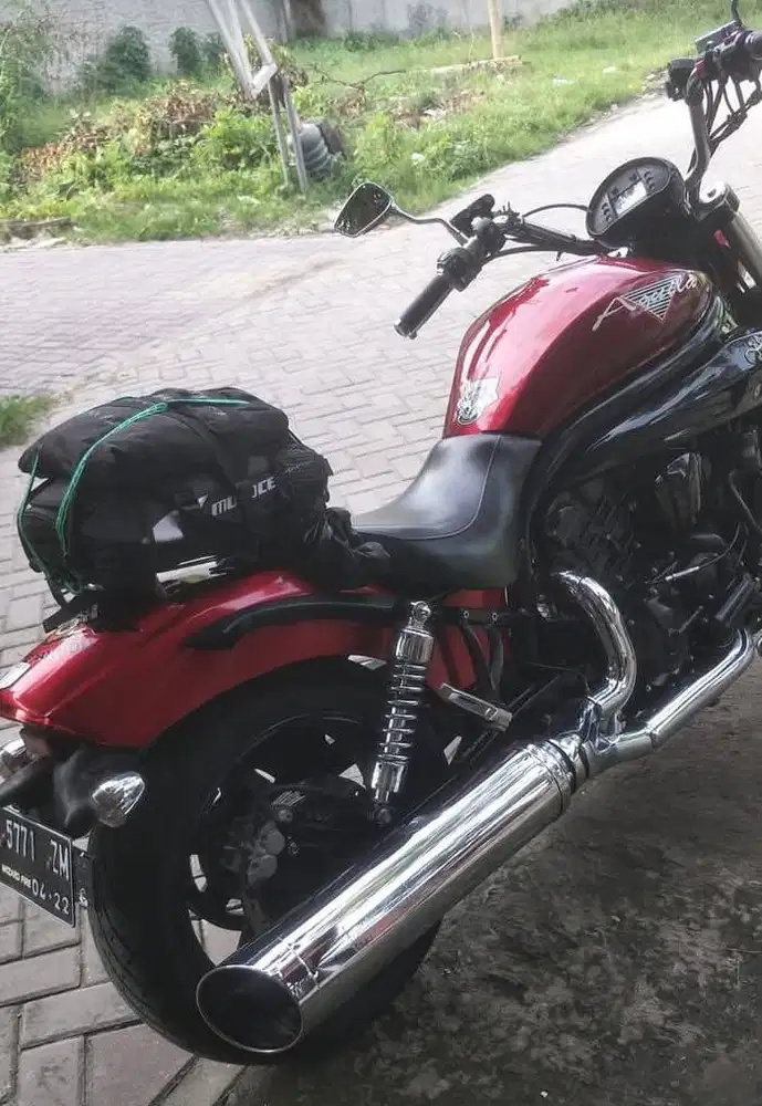 Hyosung Aquila v650