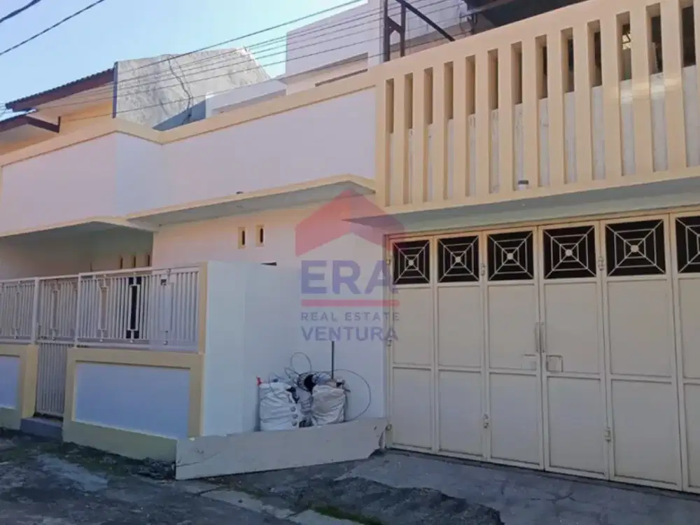 Dijual cepat rumah 2 lantai Petemon Timur, Pusat Kota Surabaya