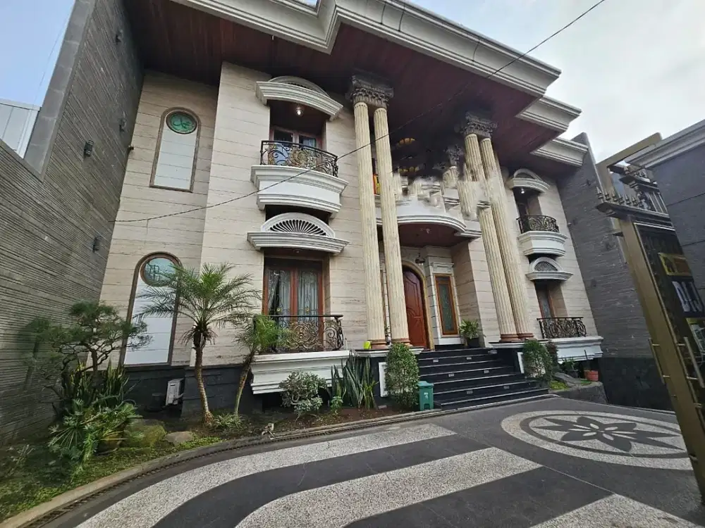 DIJUAL RUMAH LUX 2 LANTAI SAYAP  IBRAHIM AJI