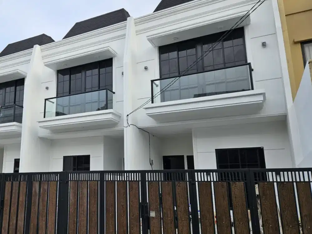 Dijual Rumah di Meruya Jakbar LT 100m2, Semi Furnished