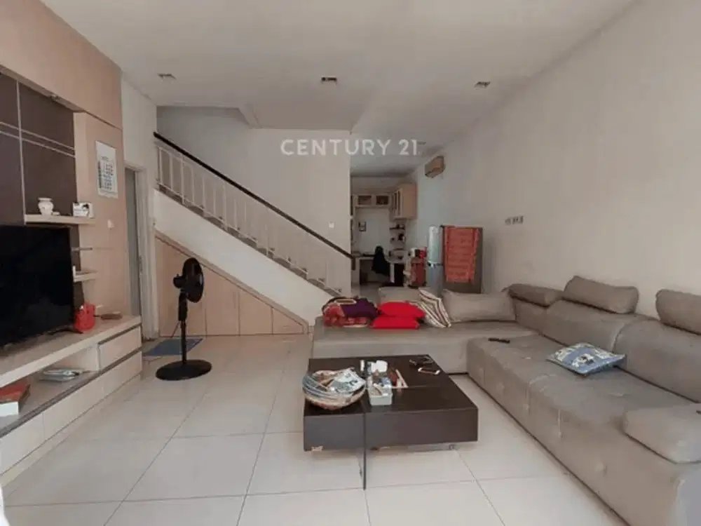 DIJUAL Rumah TRIMARAN INDAH Semi Furnished Pantai Indah Kapuk 1