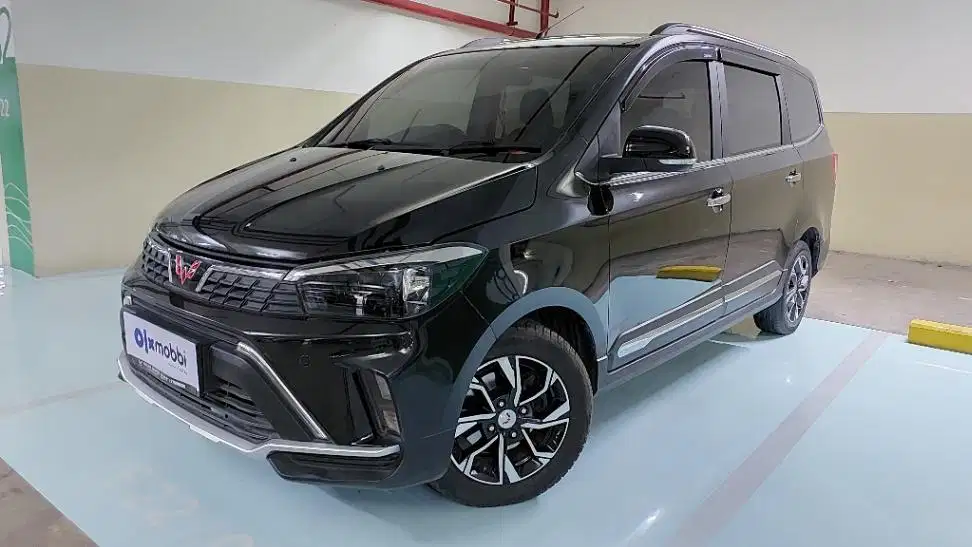 TDP 5,JT Wuling Confero S 1.5 L Lux Bensin-MT Hitam 2021