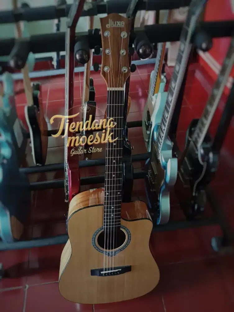 Gitar Akustik Elektrik Dluxe DWC glossy