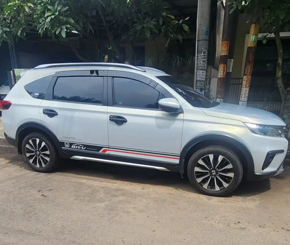 Mobil second All New Brv 2022
