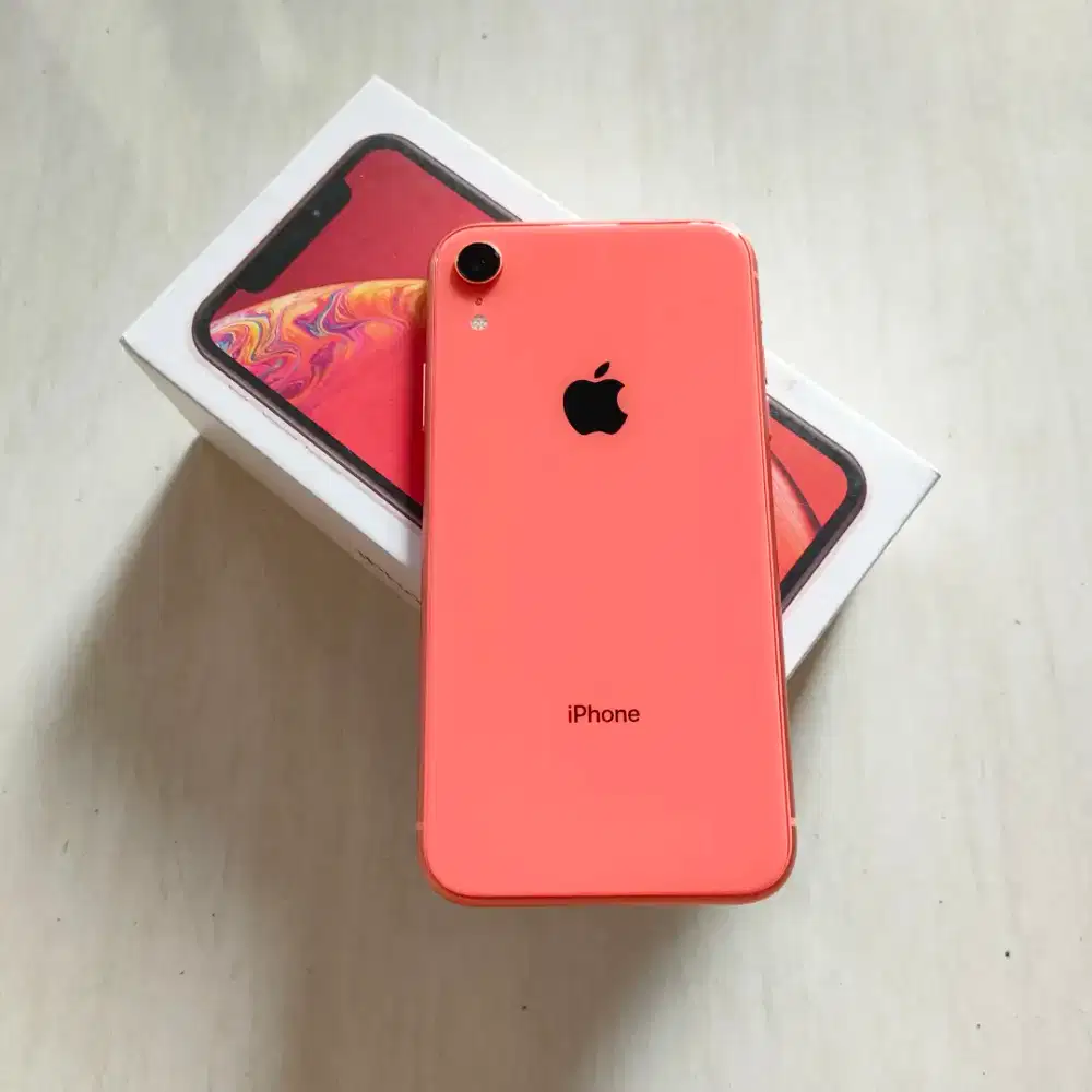 IPHONE XR 64 GB LENGKAP