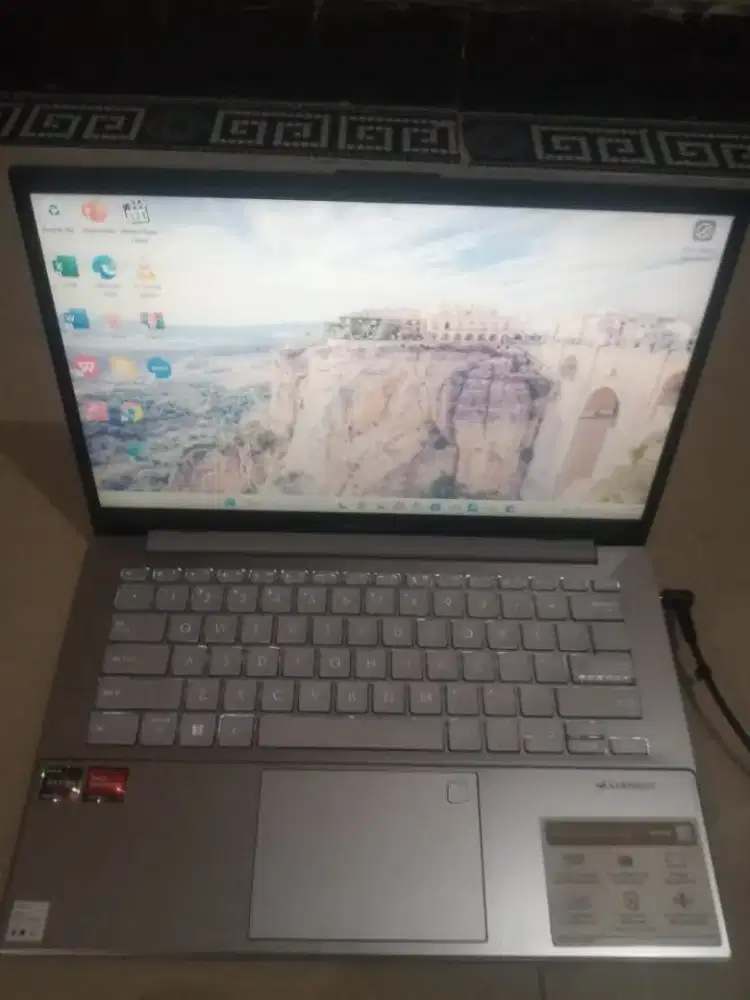 Laptop asus vivobook go 14/15