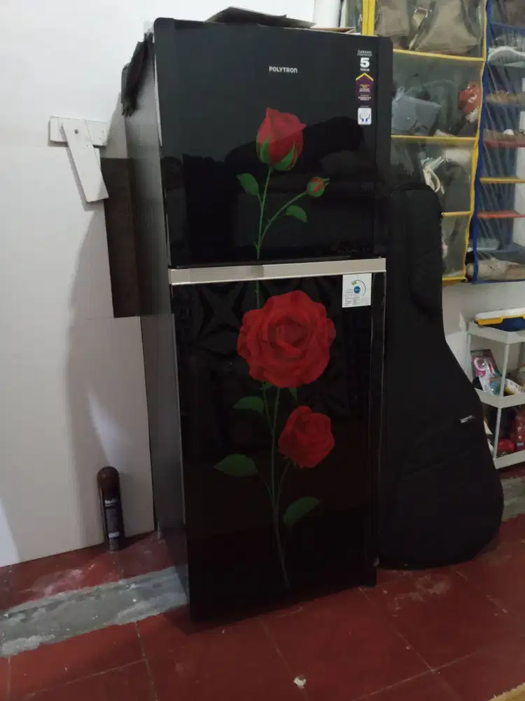 Kulkas Polytron