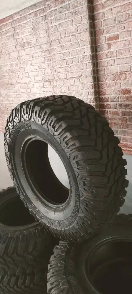 Ban Cooper MT 37x12.50xR17LT