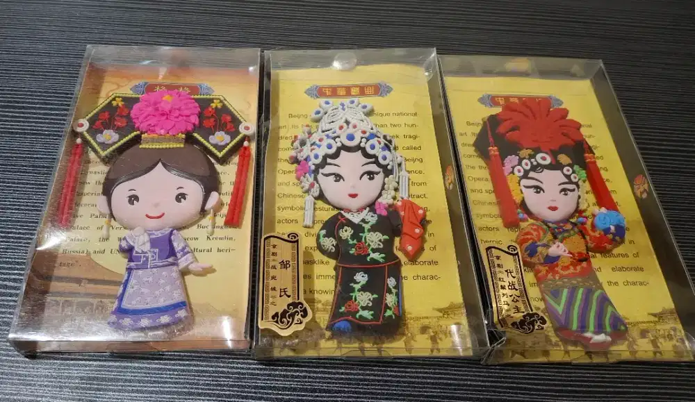 Magnet Kulkas Wanita China