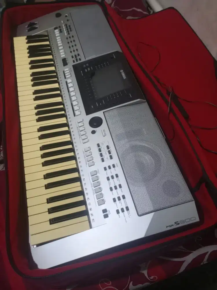 Keyboard Yamaha PSR S900 Mulus Bonus Gigbag Tebal