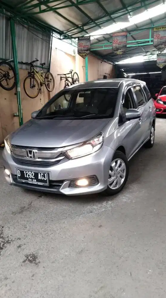DP 5 JT Honda Mobilio E Matic 2018 Km70 Ribuan Silver Mulus