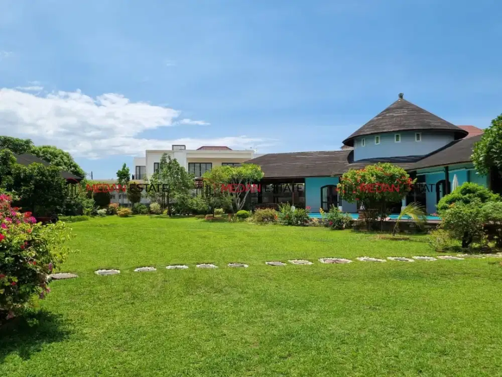 DI JUAL!! RUMAH LUAS MEWAH DI GRAHA HELVETIA MEDAN!!