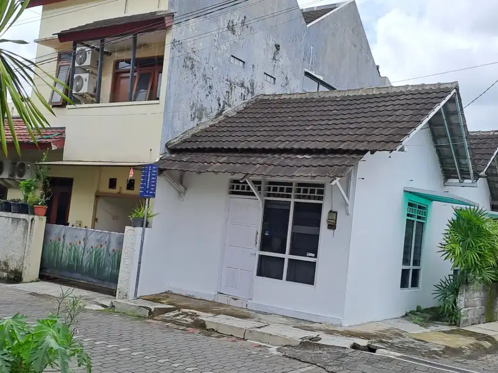 Dekontrakkan rumah kota Yogyakarta